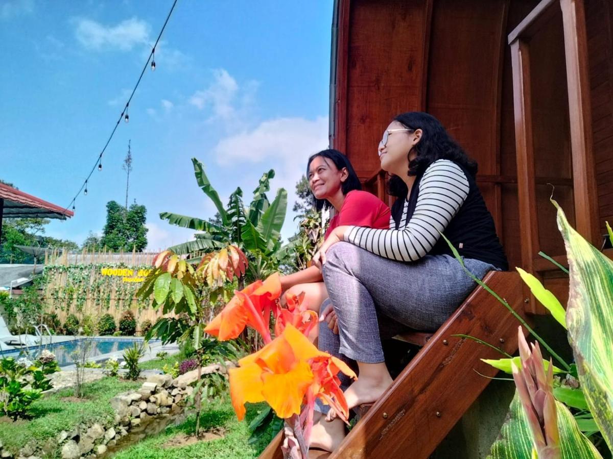 Wooden House Paseban Lodge Bogor