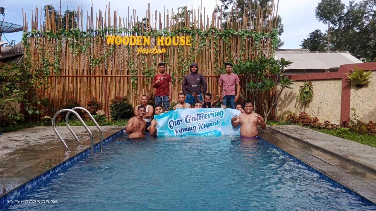 Wooden House Paseban Lodge *