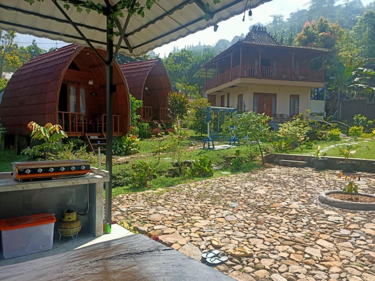 Wooden House Paseban Lodge Bogor