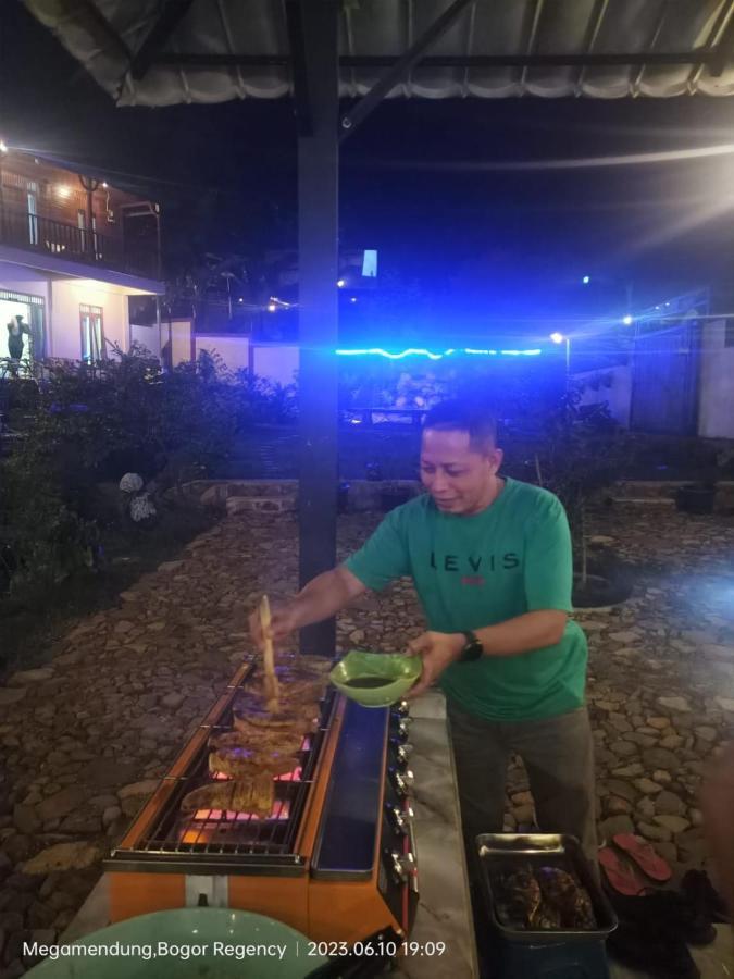 Lodge Wooden House Paseban Bogor